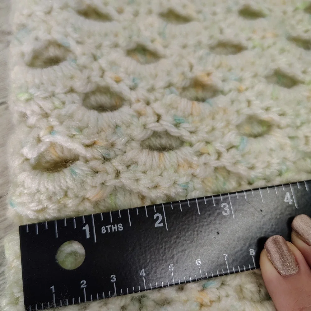 Handmade vtg crocheted